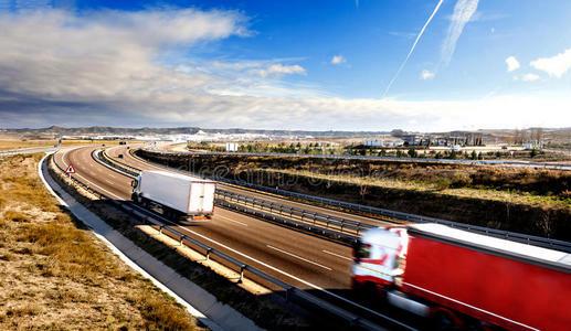 国际货运素材国际货运卡车运输货物和公路照片